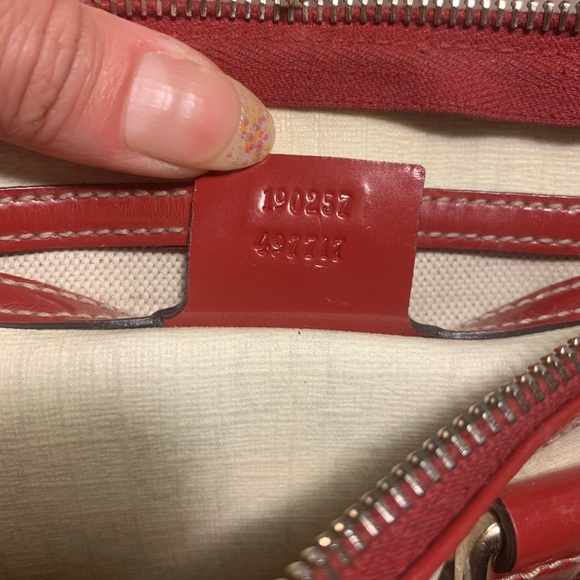 GUCCI - Picture 15 of 15